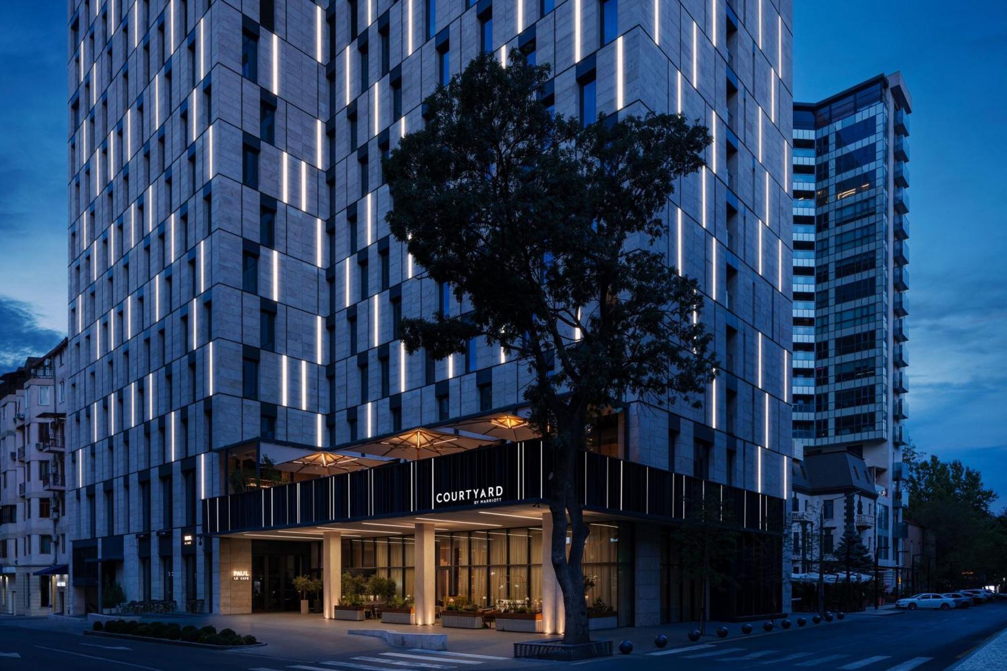 Courtyard By Marriott Erevan Exterior foto